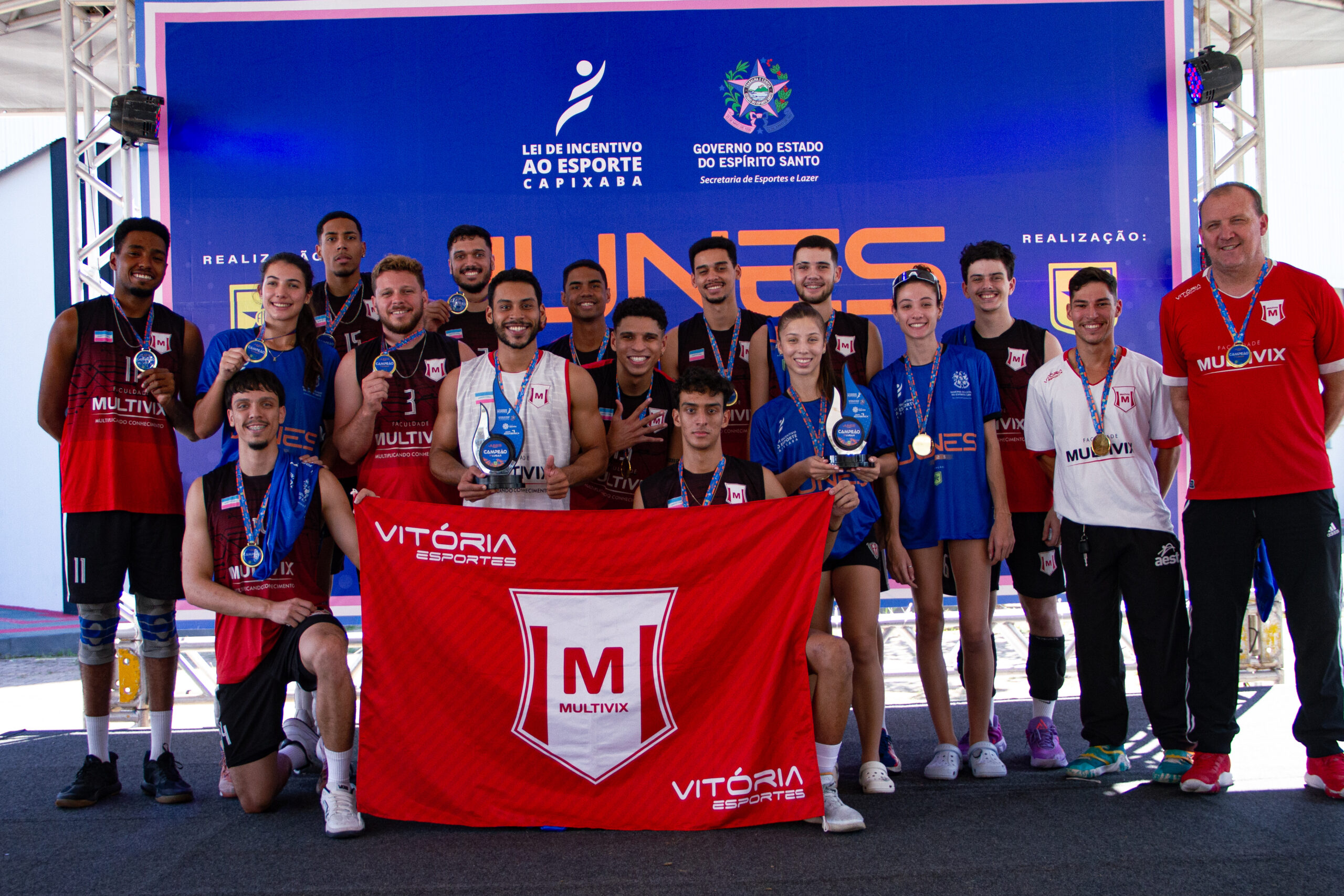 Multivix garante títulos universitários no vôlei e Basquete X1